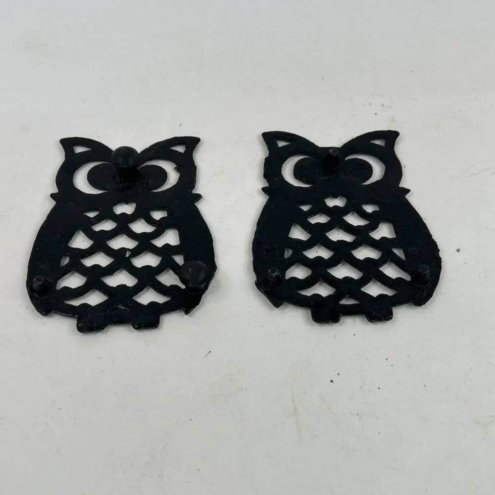2 Cast Iron Owl Trivets